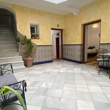 דירות קדיז Patio Andalusi Junto A La Vina מראה חיצוני תמונה